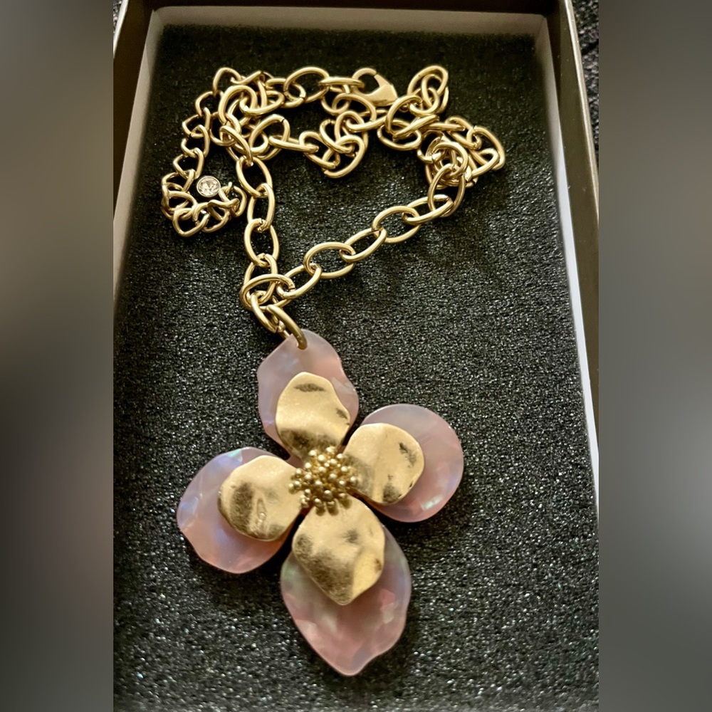Canvas by Nordstrom Costume Jewelry Flower Necklace